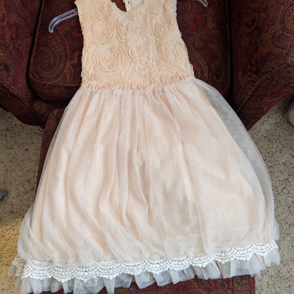 Beautiful never worn dresd